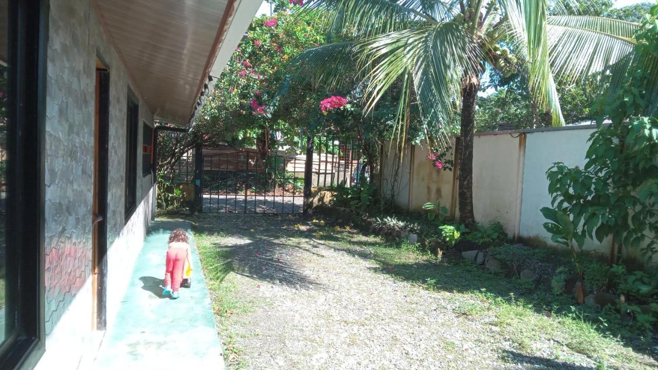 Osa Surf House Hotel Puerto Jimenez Exterior photo